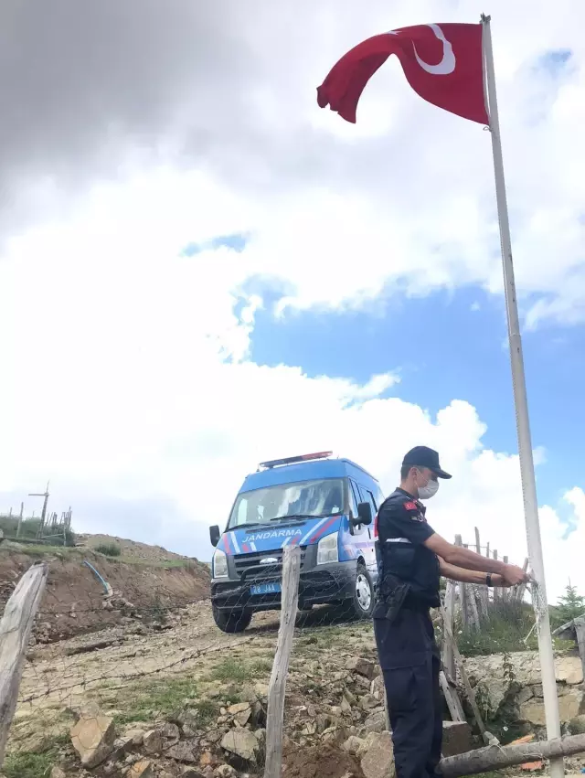 Son dakika haberleri | Espiye İlçe Jandarma Komutanlığından şehit annesine ziyaret