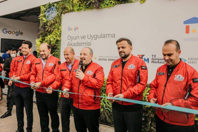 Google Oyun ve Uygulama Akademisi ile teknoloji kariyerinin kapısı 2000 genç için aralanıyor