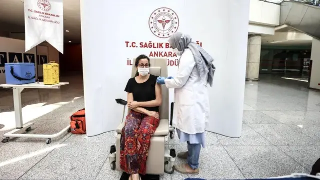 İngiltere Türkiye'de yapılan aşıları neden tanımıyor, bu karar değişebilir mi?