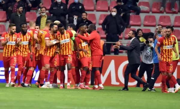 Kayserispor, Galatasaray'ı evinde 47 yıl sonra yendi