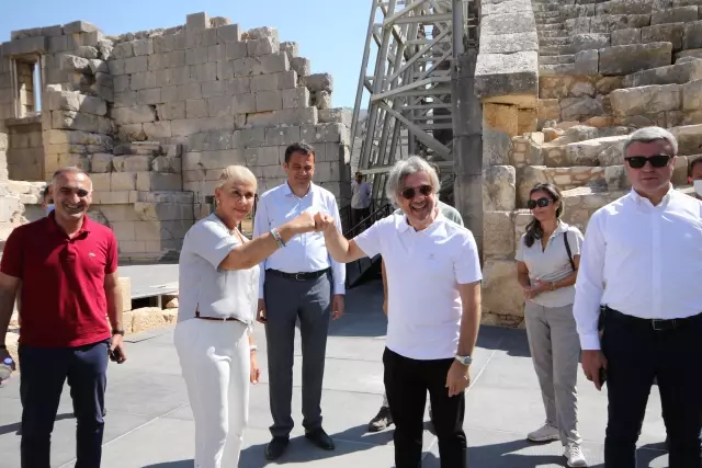Bakan Yardımcısı Demircan, Patara Antik Kenti'nde incelemelerde bulundu