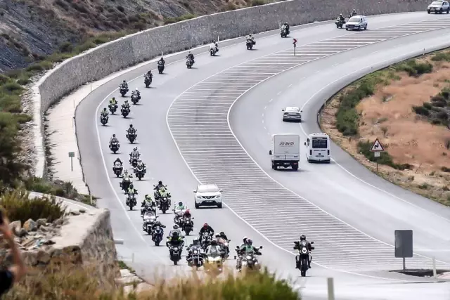 Kuşadası'nda motosiklet korteji düzenlendi