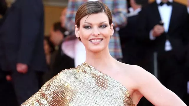 Linda Evangelista: Yağ aldırdım, kalıcı deformasyon yüzünden insan içine çıkamıyorum