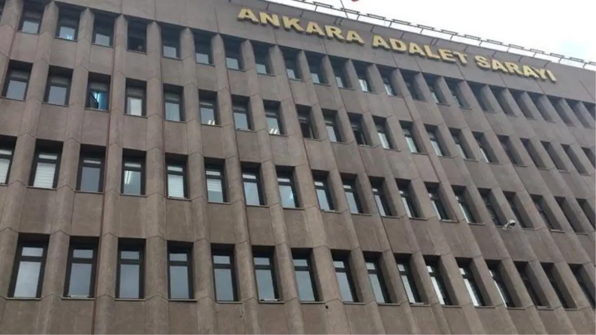 Mahkeme salonunun penceresinden atlayan sanık hayatını kaybetti