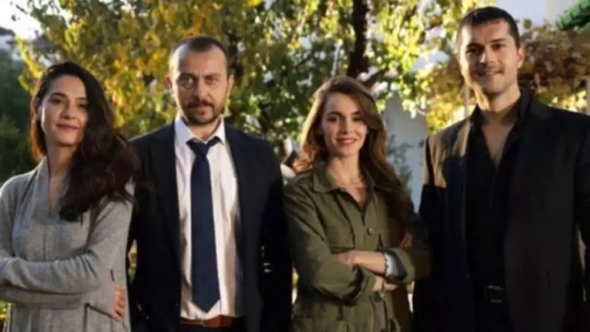 Son Yaz nerede çekiliyor? Hangi il ve ilçede çekiliyor? Dizi çekimleri nerede yapıldı? Dizideki ev, site nerede? Yeni sezon çekimleri nerede?