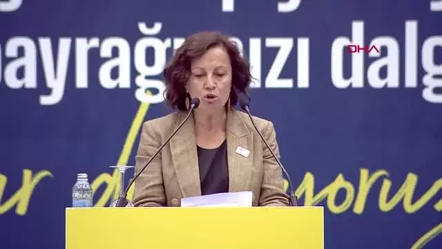 SPOR Bakan Kasapoğlu, Fenerbahçe'nin olimpik sporcularla buluşma etkinliğine katıldı