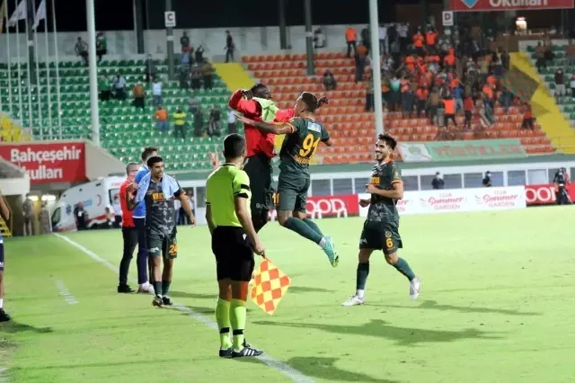 Süper Lig: Alanyaspor: 2- Kasımpaşa: 0