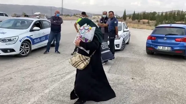 PCR testi pozitif olan kadın, biletsiz bindiği otobüste seyahat ederken yakalandı