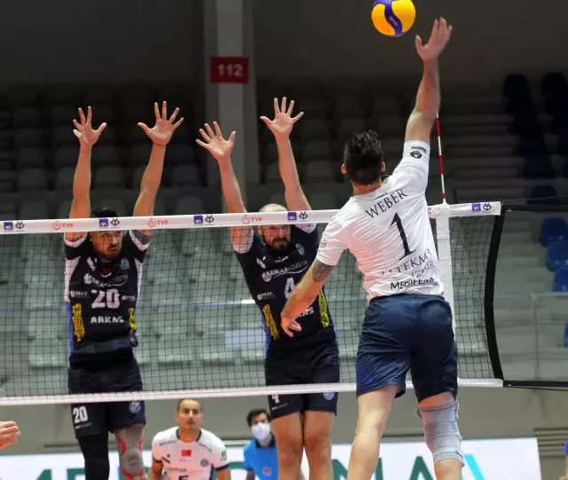 7. TSYD İzmir Voleybol Turnuvasında ikinci gün tamamlandı