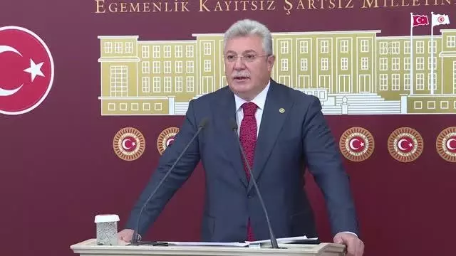 Akbaşoğlu: "FETÖ, CHP'yi ele geçirmiş vaziyette"