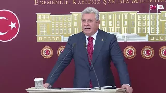 Akbaşoğlu: "FETÖ, CHP'yi ele geçirmiş vaziyette"