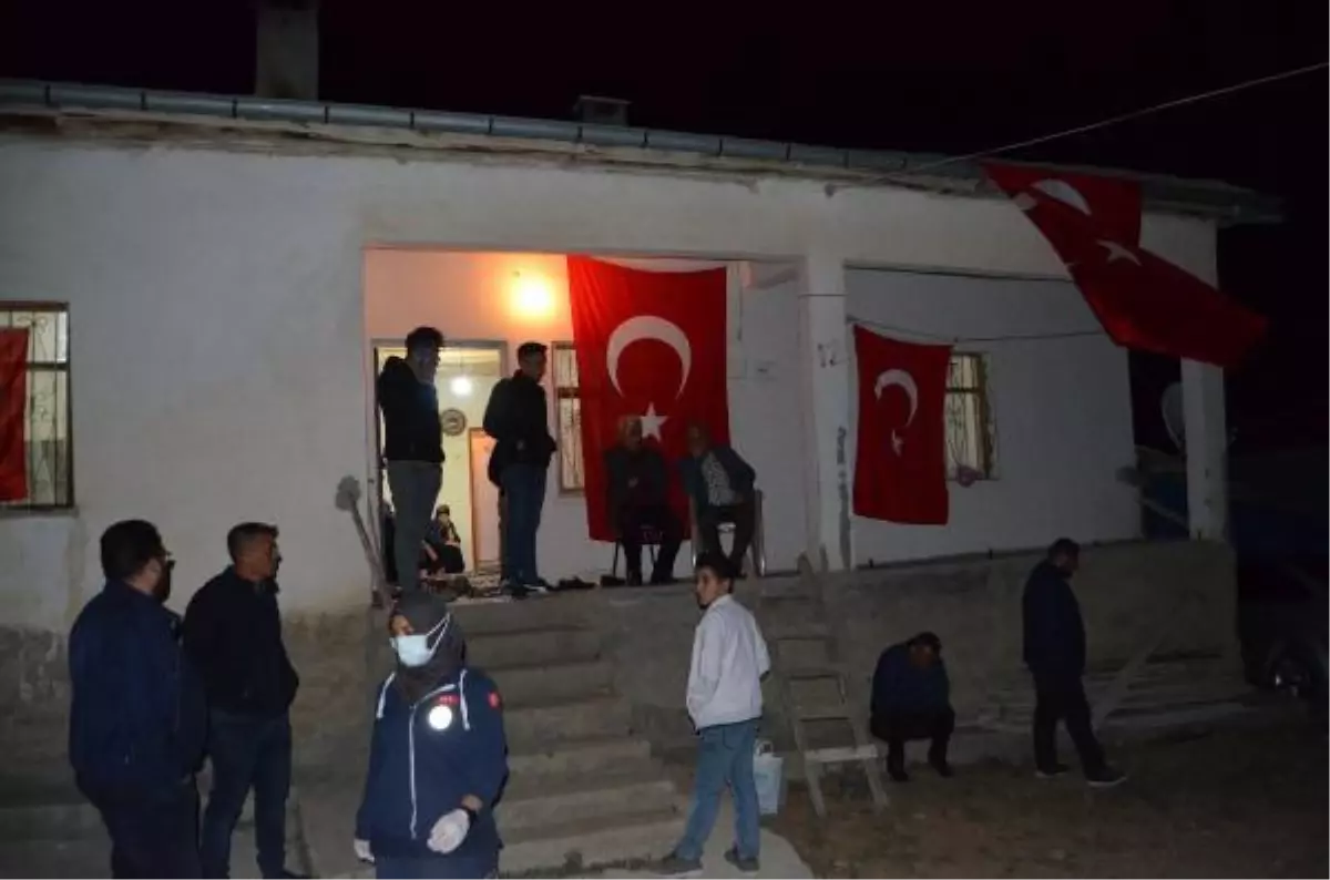 Ağaç kesimi sırasında yaralanan Mehmetçik şehit düştü