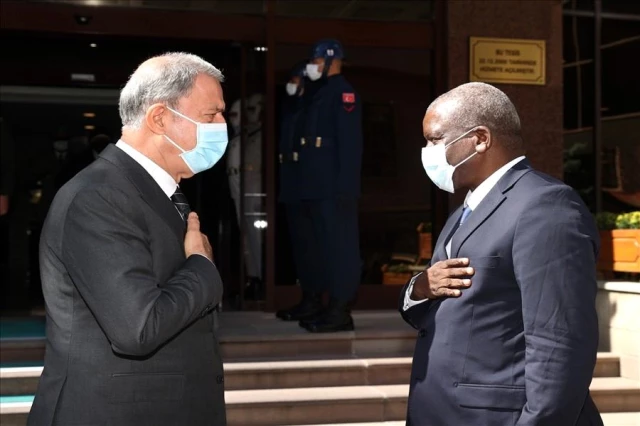 Ulusal Savunma Bakanı Akar, Nijer Savunma Bakanı İndattou ile görüştü