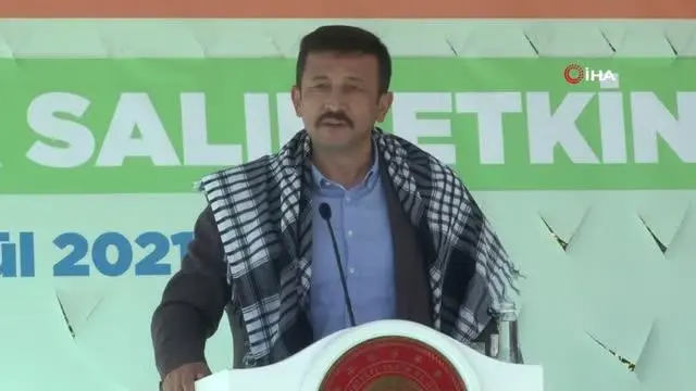 Bakan Pakdemirli, Akdeniz meyve sineğine karşı kısır böcek salımı yaptı