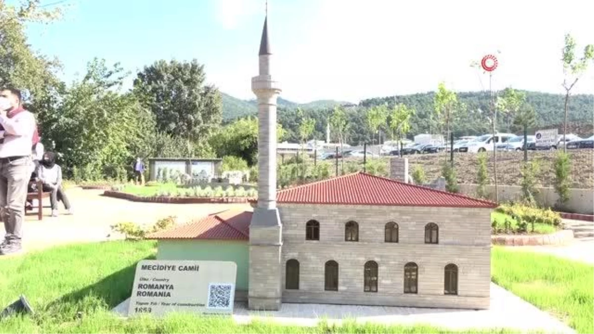 Balkanlar'daki Türk yapıtlarının minyatürleri Bursa'da yapıldı