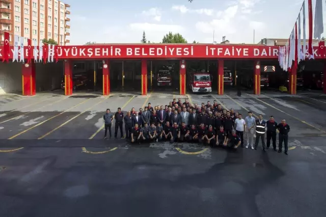 Büyükkılıç: Kahramanlarımızın Alnından Öpüyorum