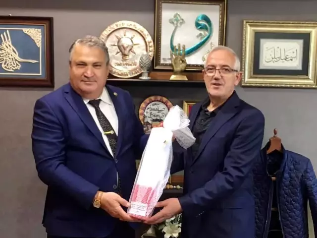 Başkan Çerçi başkent protokolünü Yuntdağı Geleneksel Yağlı Güreşlerine davet etti