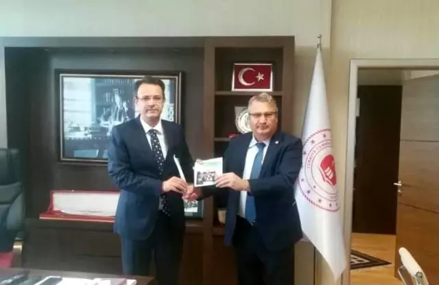 Başkan Çerçi başkent protokolünü Yuntdağı Geleneksel Yağlı Güreşlerine davet etti