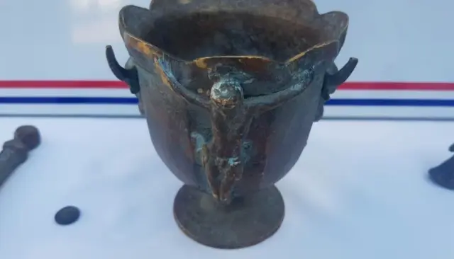 Tarihi eser satmaya çalışan 4 kişi gözaltına alındı