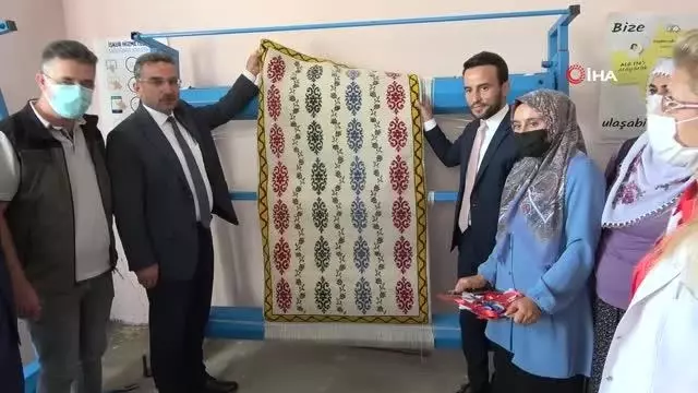 Devlet desteğiyle açılan halı kursları kadınlara umut oluyor