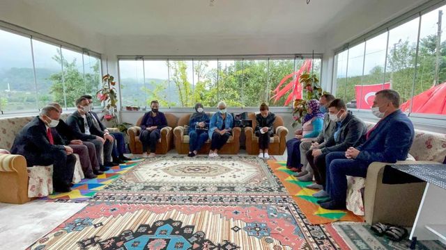 film yapimcisi ve dizi oyuncusundan ordu ya o 6 14416513 o