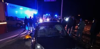 Gelibolu'da iki otomobil çarpıştı: 4 yaralı
