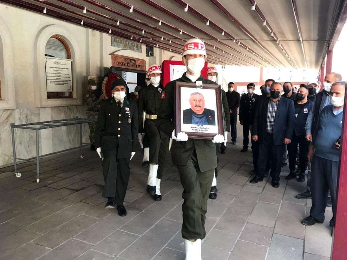 Kıbrıs gazisi son yolculuğuna uğurlandı