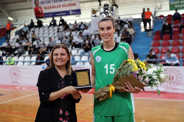 leyla atakan kupasi galatasaray in oldu 5 14418496 o
