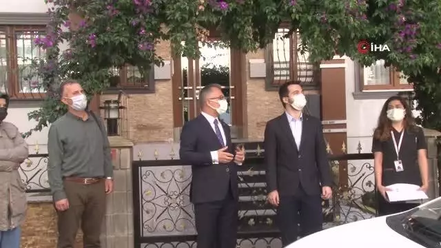 Maltepe'de 65 yaş üstü vatandaşlar aşı olmaları için evlerinde ziyaret ediliyor
