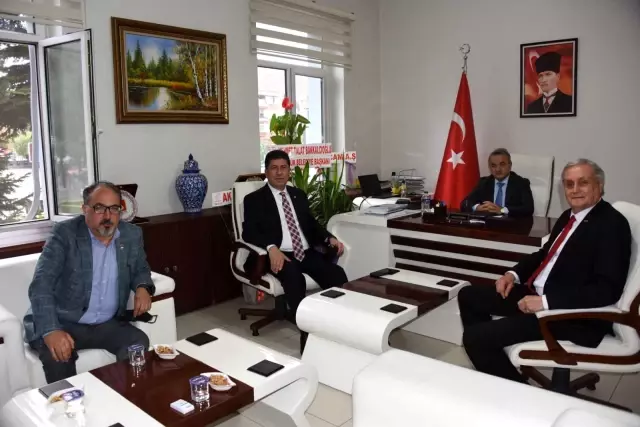 Milletvekili Tüzün ve Başkan Bakkalcıoğlu Kaymakam Öztürk'ü ziyaret etti