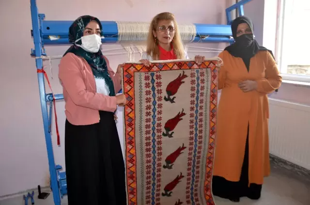 Devlet desteğiyle açılan halı kursları kadınlara umut oluyor