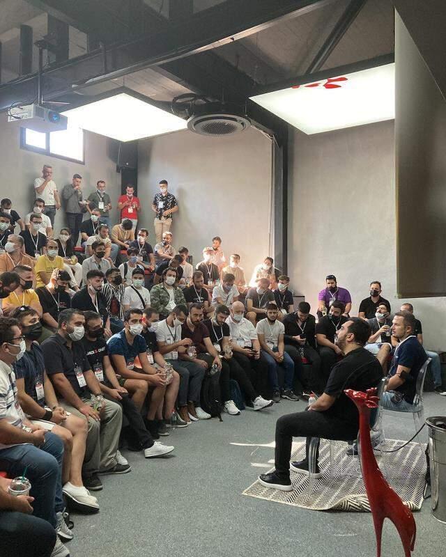 R10.net'in Yönetim Kurulu Başkanı Coşkun Çetin: Gelecek için yazılıma, dijital işlere daha fazla ağırlık vermemizin önemi büyük R10.net'in Yönetim Kurulu Başkanı Coşkun Çetin: Gelecek için yazılıma, dijital işlere daha fazla ağırlık vermemizin önemi büyük