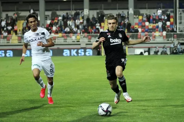 Süper Lig: Altay: 2 - Beşiktaş: 1 (Maç sonucu)