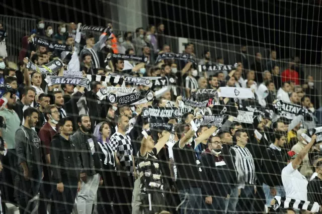 Süper Lig: Altay: 2 - Beşiktaş: 1 (Maç sonucu)
