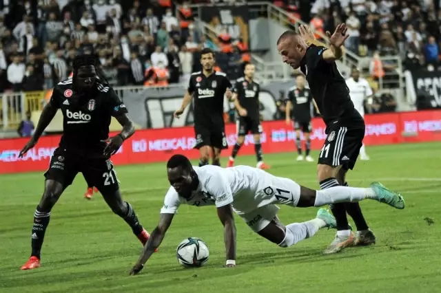 Süper Lig: Altay: 2 - Beşiktaş: 1 (Maç sonucu)