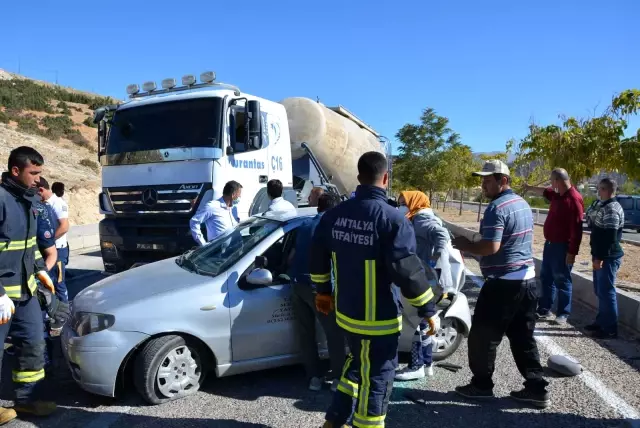 Tır, sürücü adayının kullandığı otomobile çarptı: 2 Yaralı