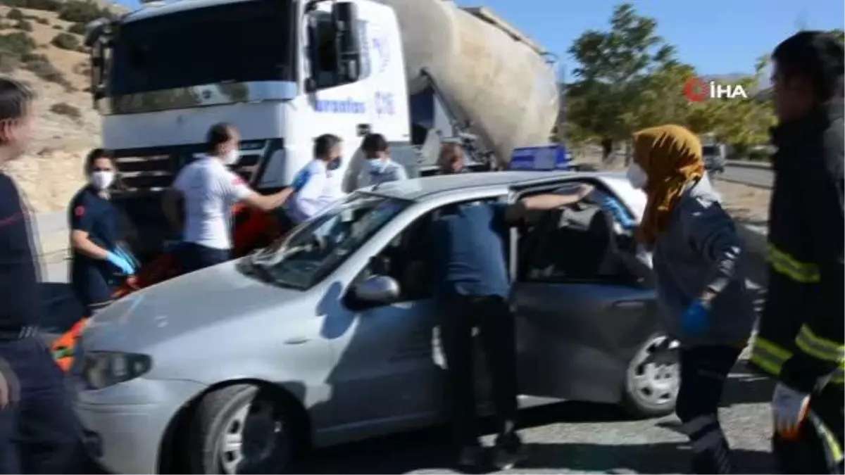 Tır, sürücü adayının kullandığı otomobile çarptı: 2 Yaralı