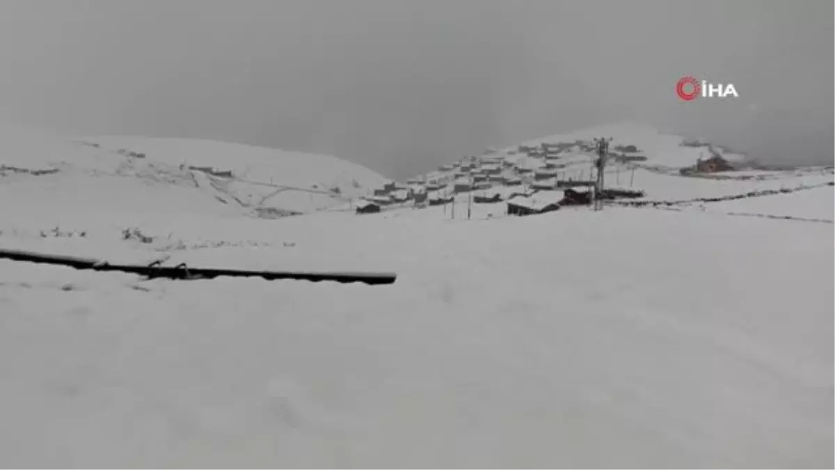 Trabzon'un yaylaları beyaza büründü
