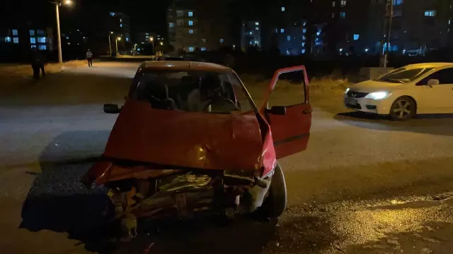Son dakika haber: Trafik kazasında 2 kişi yaralandı