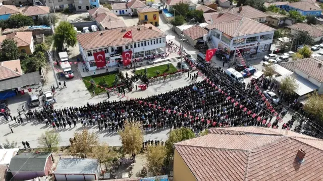 Aksaraylı şehit son yolculuğuna uğurlandı