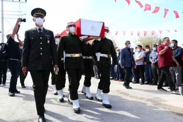 Aksaraylı şehit son yolculuğuna uğurlandı