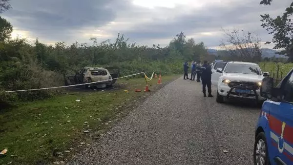 Amatör futbolcu, yanan aracında ölü bulundu