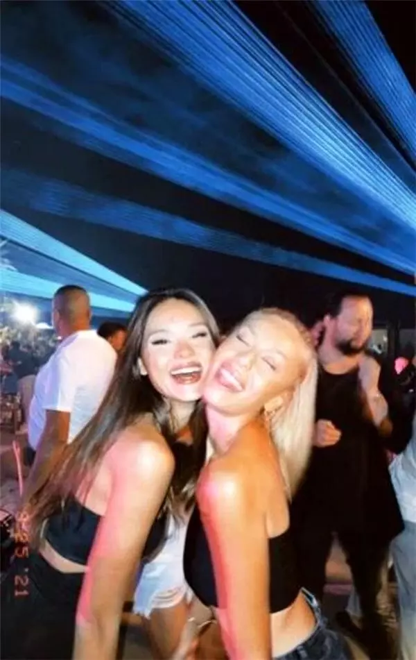 Ayça Çağla Altunkaya'nın yeni kankasını görenler şaştı kaldı