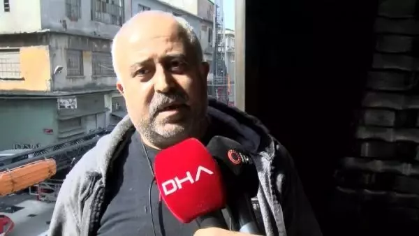 Son dakika: BAYRAMPAŞA'DA İŞYERİNİN ÇATISINDA YANGIN