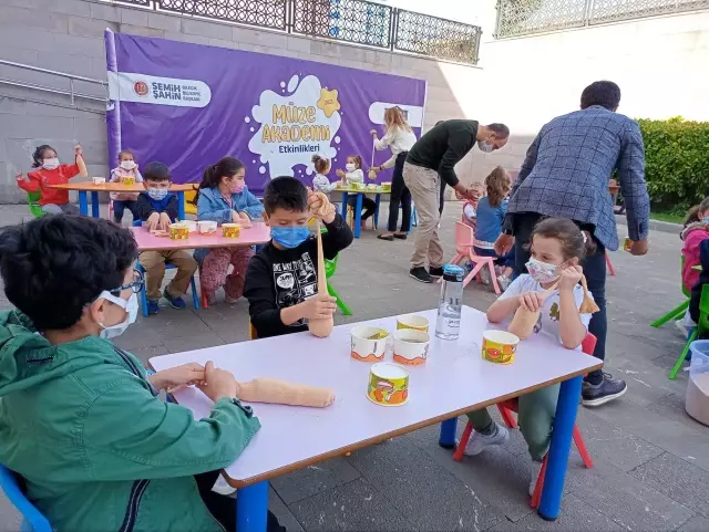 Bilecik'te çocuklar Yaşayan Kent Müzesi'ndeki etkinliklerle kültürlerini tanıyor