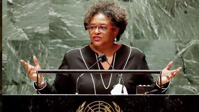 BM tepesinde boş salona hitap eden Barbados Başbakanı isyan etti: Sözlerimizin bir bedeli olmalı