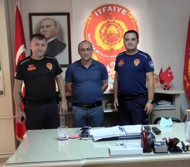 Çavuşoğlu'ndan büyükşehir itfaiyelerine ziyaret