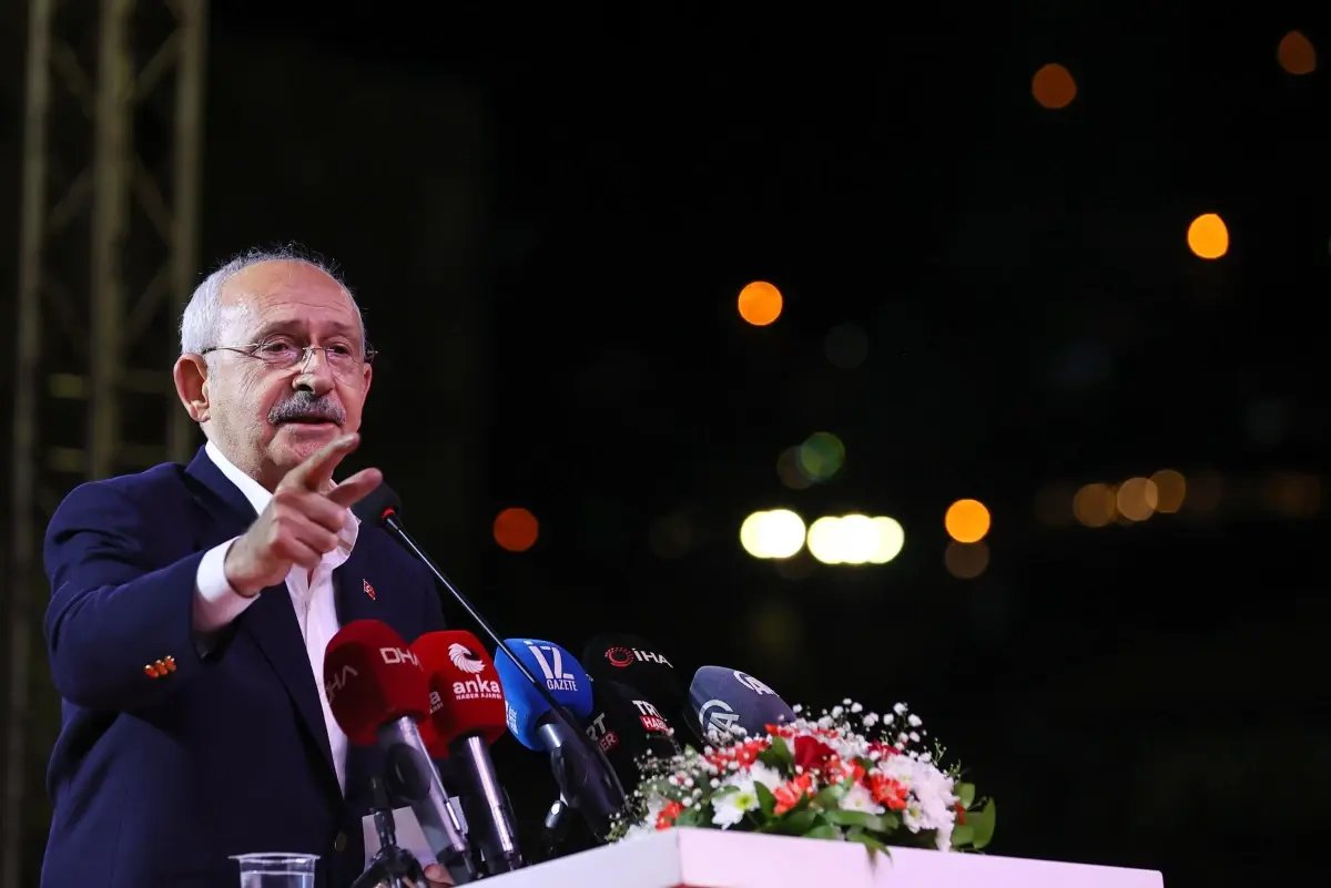 Gençlerle bir araya gelen Kılıçdaroğlu'ndan
