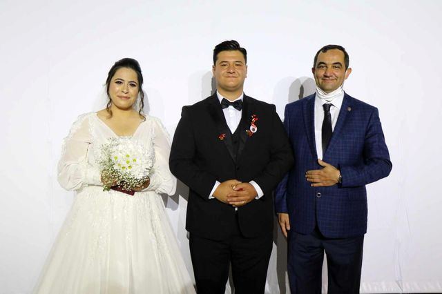 darp edilen iha muhabiri uslu dunya evine gir 12 14419273 o