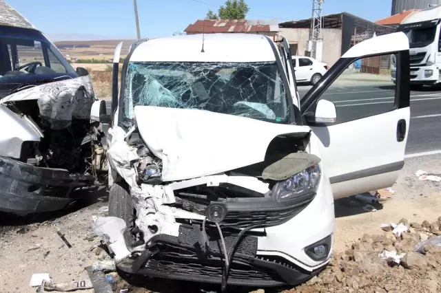 Elazığ'da trafik kazası: 2 yaralı